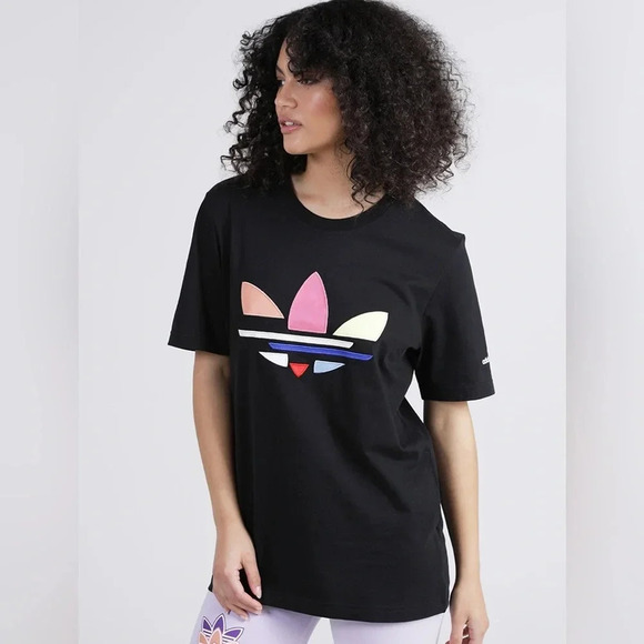 Adidas  Shattered Trefoil T-Shirt, size Youth 18 (Small) - Picture 1 of 11